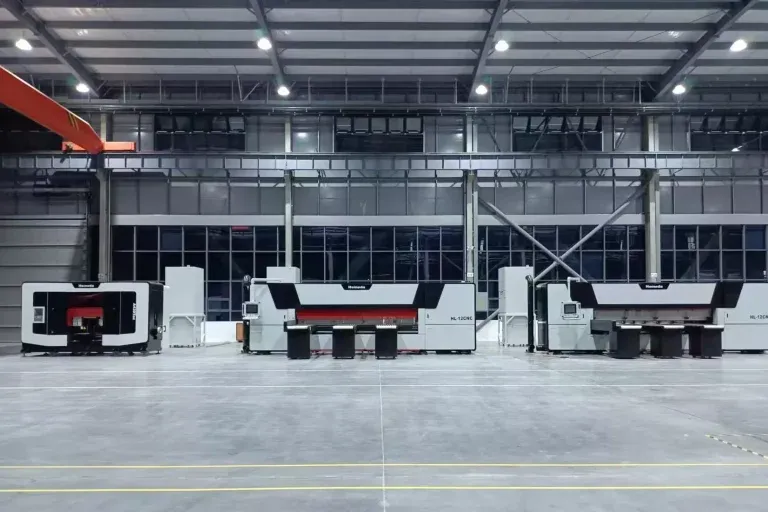 Aluminum plate cutting banner