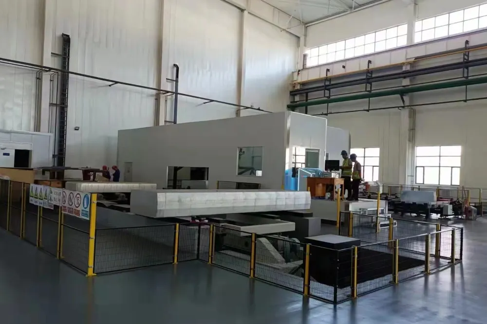 Heineda VHinsulation metal cutting equipment